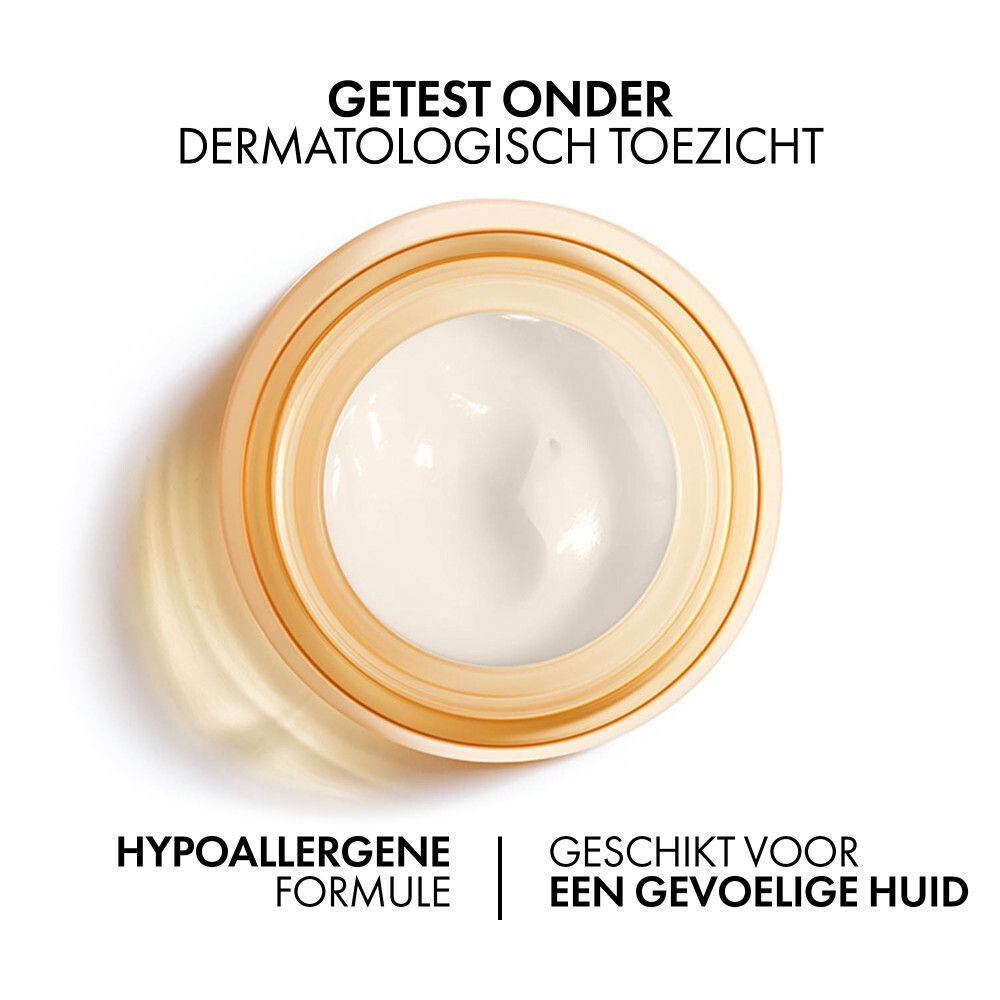 Bovenaanzicht van crème. Tekst: Hypoallergeen, geschikt voor de gevoelige huid. Getest onder dermatologisch toezicht.