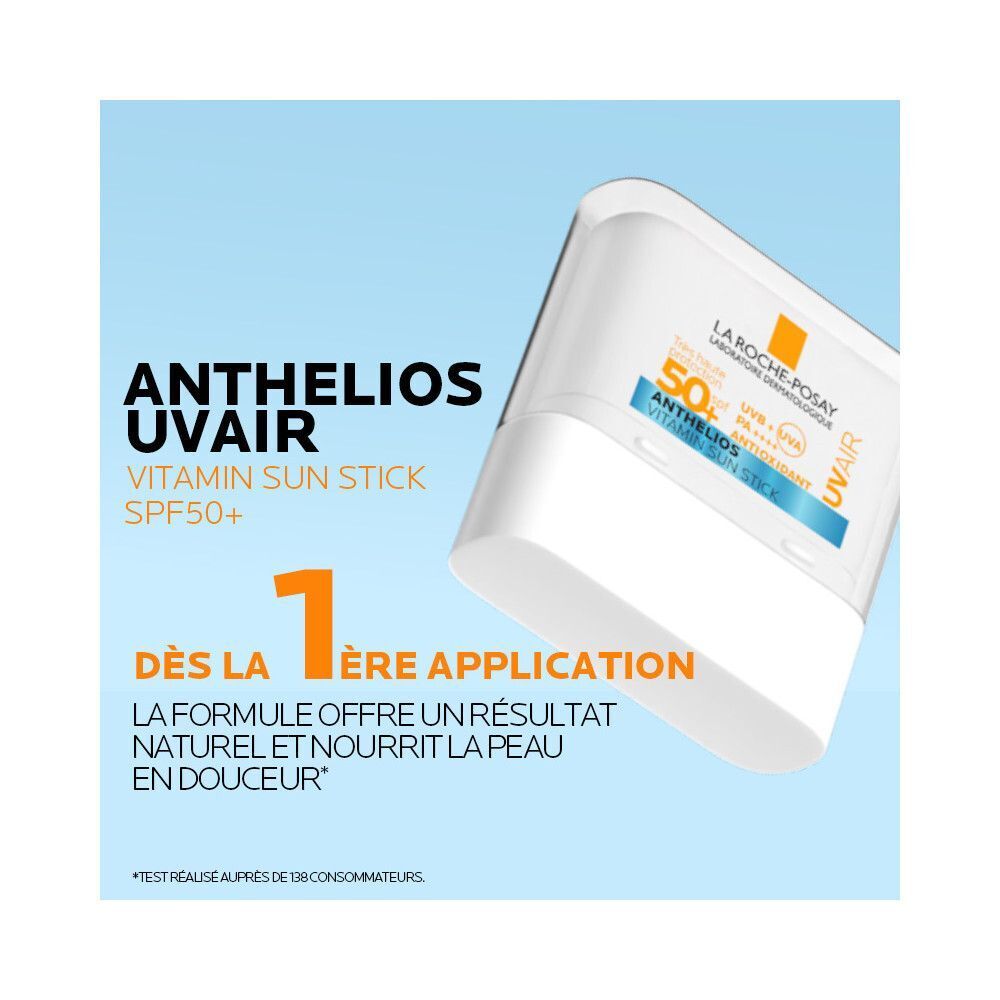 Stick La Roche-Posay Anthelios UVair. Stick blanc, couvercle orange, texte bleu.