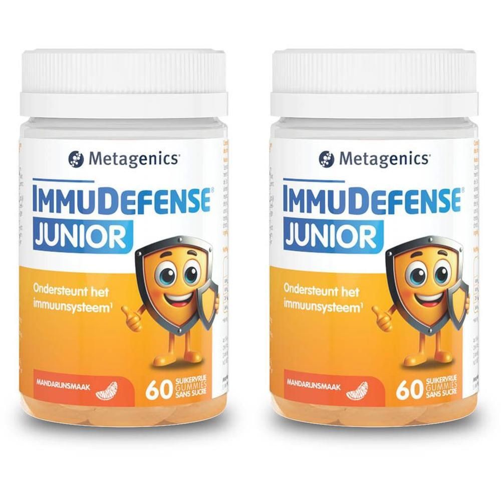 Twee flessen Metagenics ImmuDefense Junior. Oranje etiketten met productnaam en mascotte. 60 gummies.