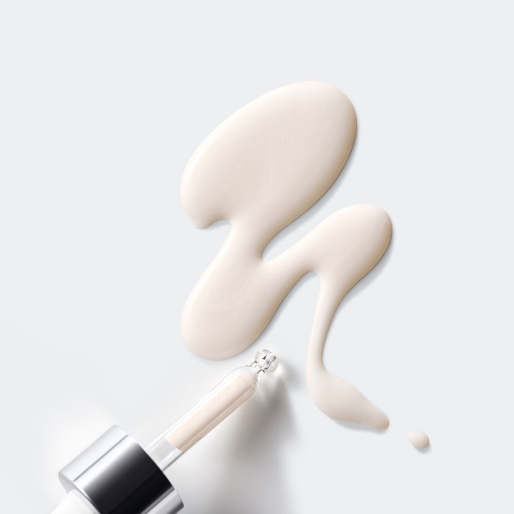 Clinique Moisture Surge Active Glow Serum op witte achtergrond.