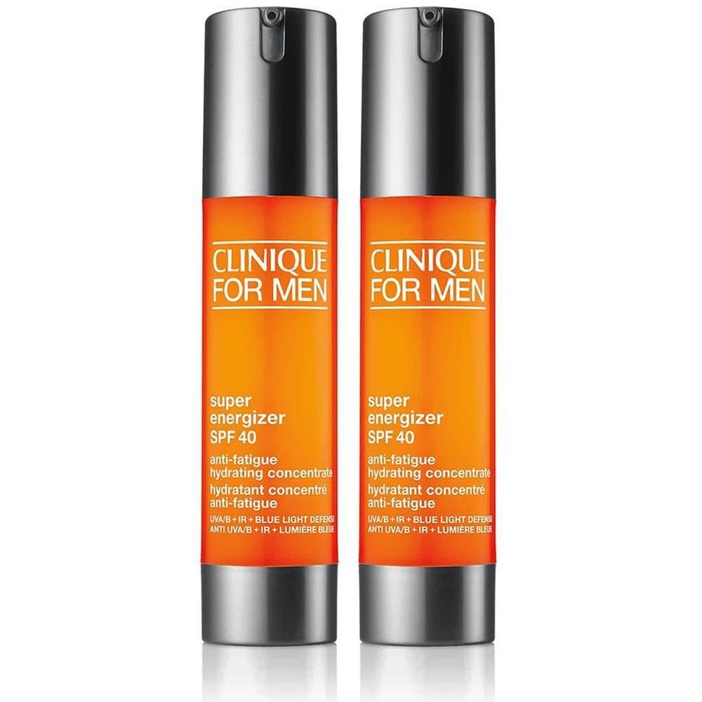 Deux flacons CLINIQUE For Men Super Energizer SPF 40 avec distributeurs à pompe.