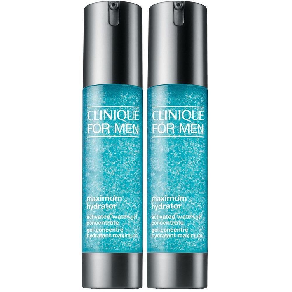 Twee flacons met zilveren doppen. Opschrift: Clinique For Men, Maximum Hydrator. Turquoise gel zichtbaar.