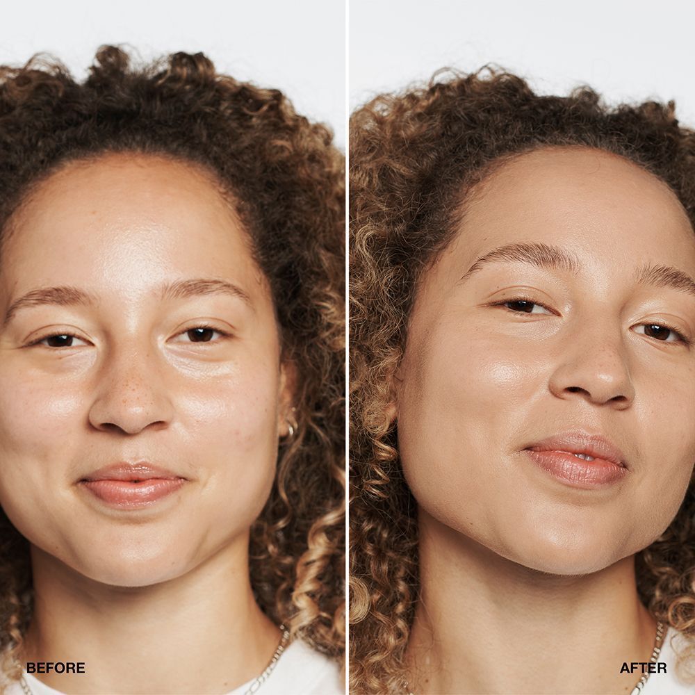 Voor-en-na vergelijking van een vrouw die CLINIQUE Even Better Makeup SPF 15 draagt.
