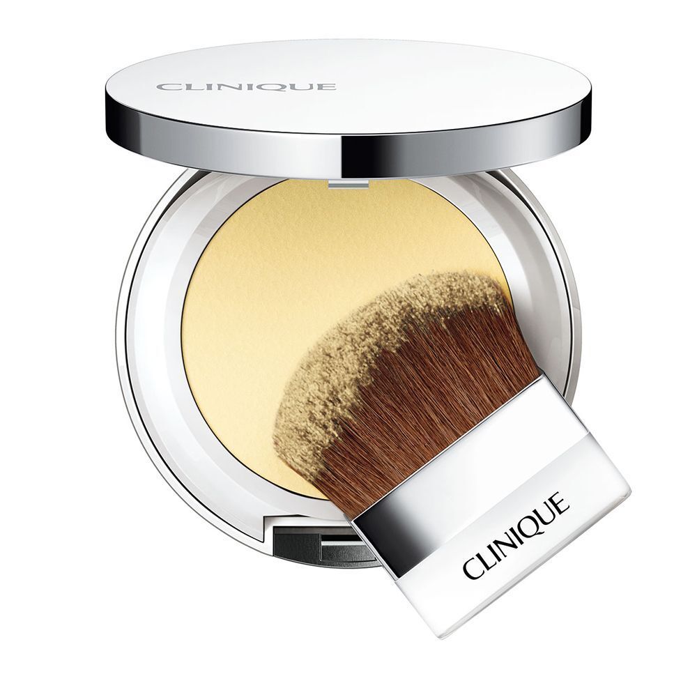 Poudre compacte Clinique avec pinceau applicateur, boîtier blanc et argenté.