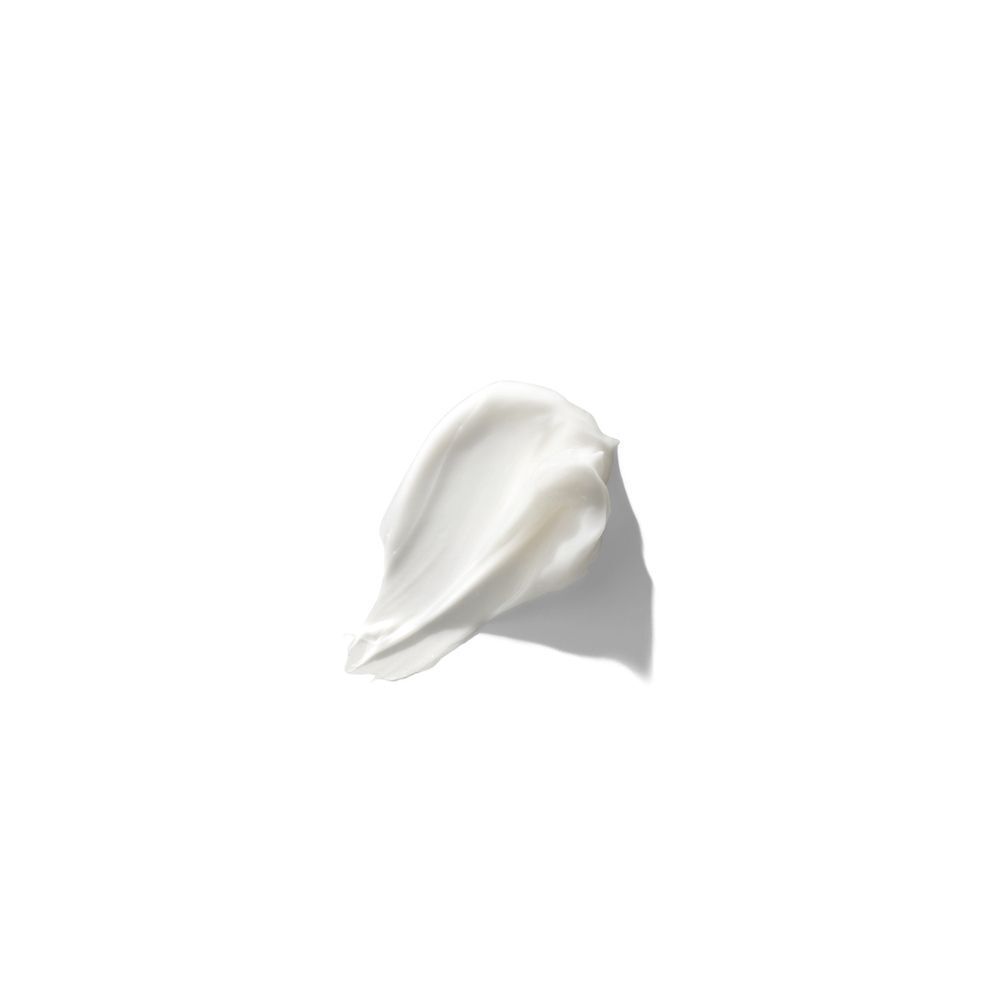 Een witte crème-spoor op een witte achtergrond.