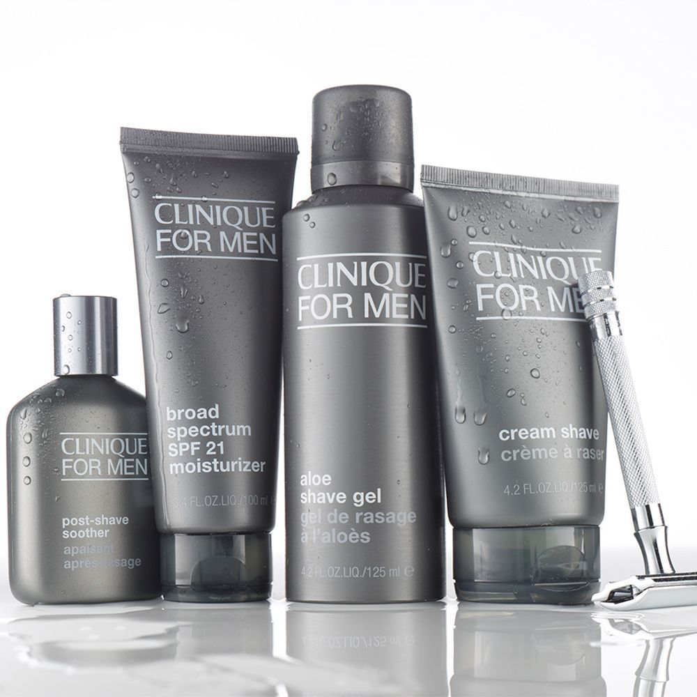 Produits de rasage Clinique For Men : crème à raser, gel à raser, hydratant, après-rasage et rasoir.