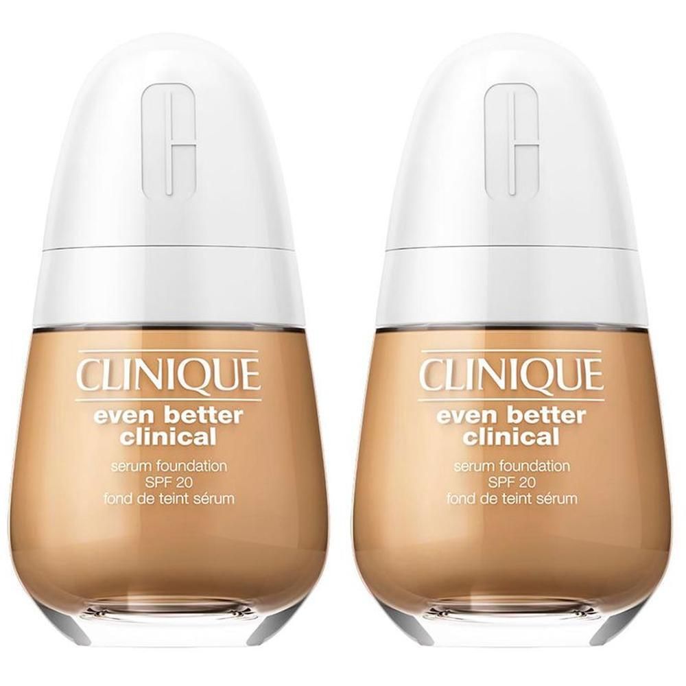 Twee flacons Clinique Even Better Clinical foundation. Witte dop, transparante basis met bruine vloeistof. Opschrift.