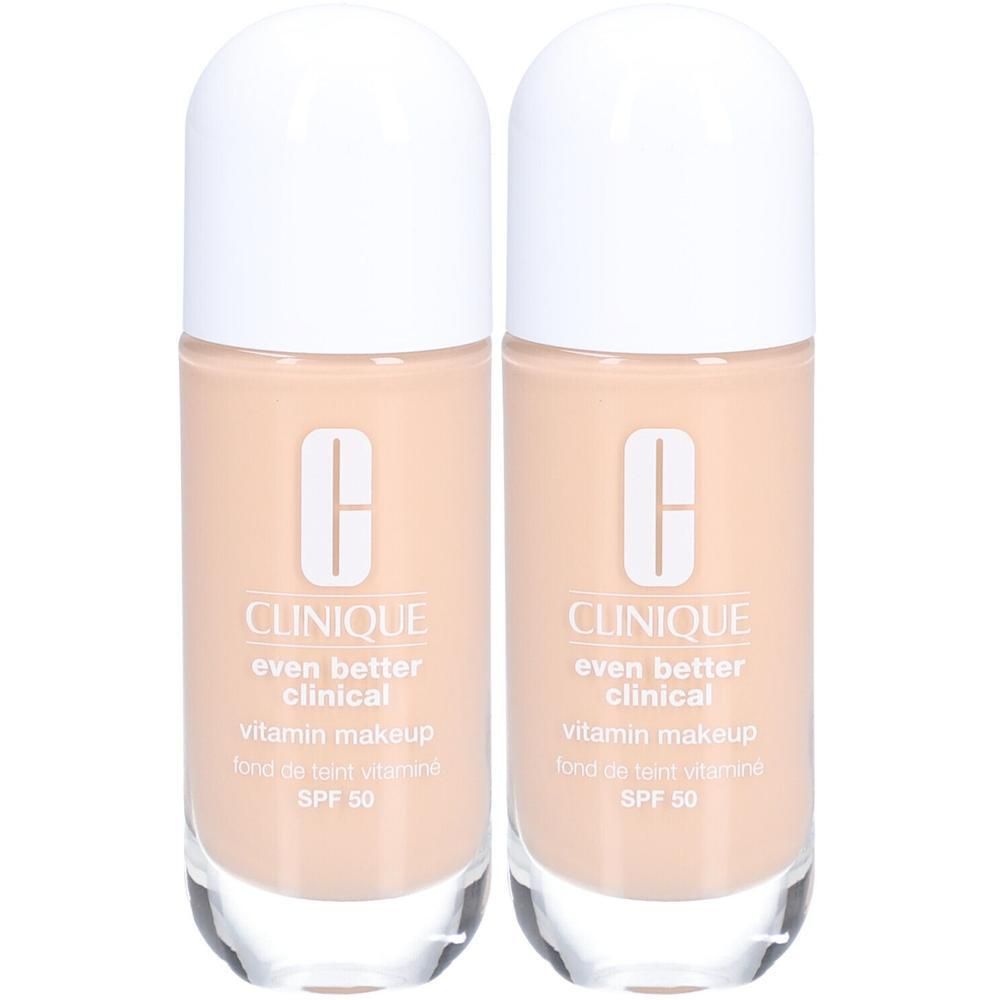 Deux flacons de Clinique Even Better Clinical Vitamin Makeup SPF 50, teinte claire.
