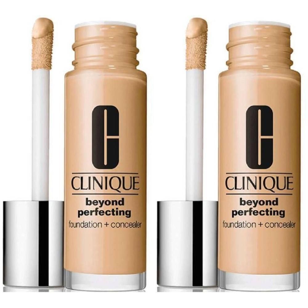 Twee Clinique Beyond Perfecting Foundation + Concealer flacons in beige.