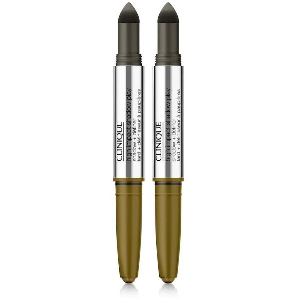 Deux crayons CLINIQUE High Impact Shadow Play. Corps argenté, manche olive, pointe noire. Texte: shadow + definer.