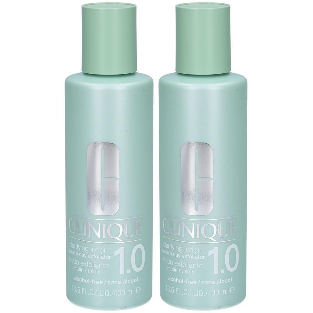 Twee flessen Clarifying Lotion 1.0. Lichtgroene flessen met groene doppen. Opschrift: CLINIQUE, 1.0.