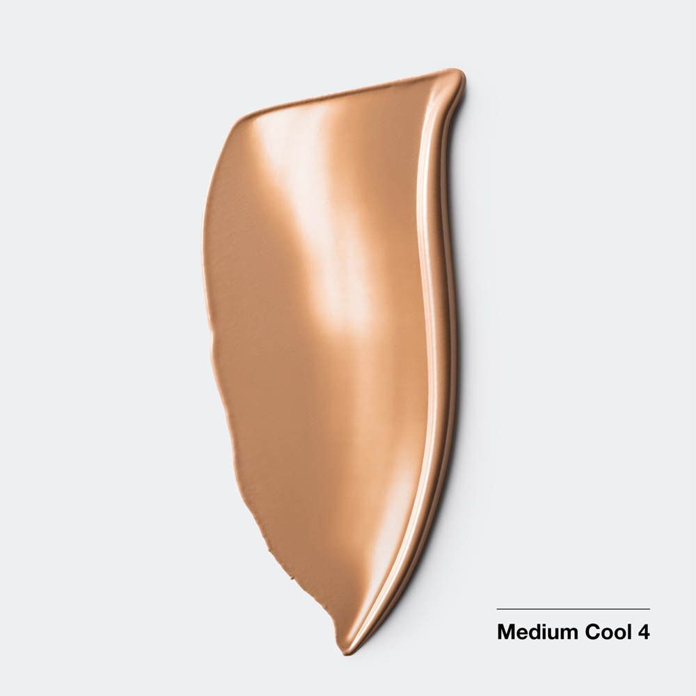 Kleurenstaal van Clinique Even Better Clinical™ Vitamin Makeup SPF 50 in Medium Cool 4. Lichtbruine, romige textuur.