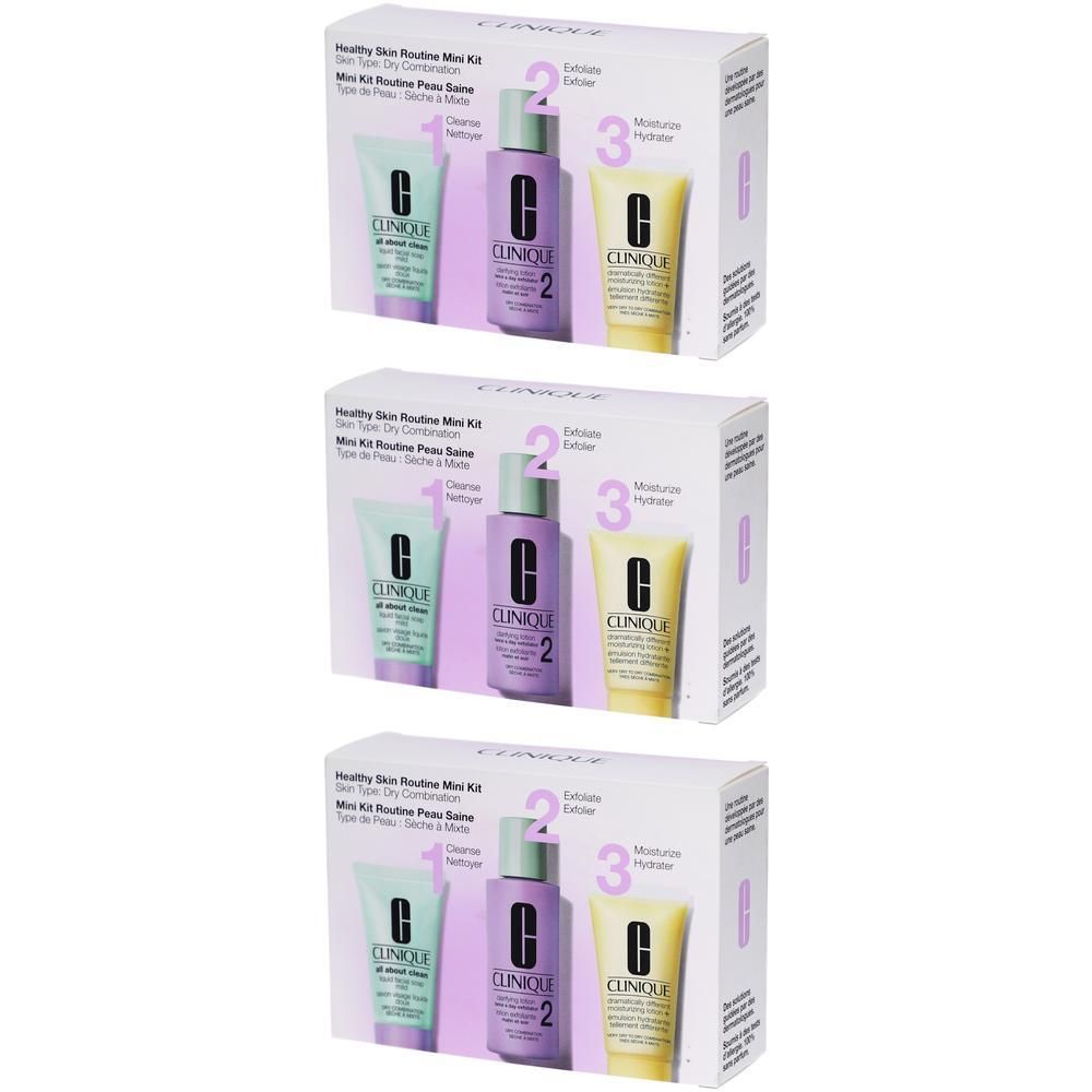 Trois mini-kits Clinique Healthy Skin Routine, chacun contenant un nettoyant visage, une lotion clarifiante et une crème hydratante.
