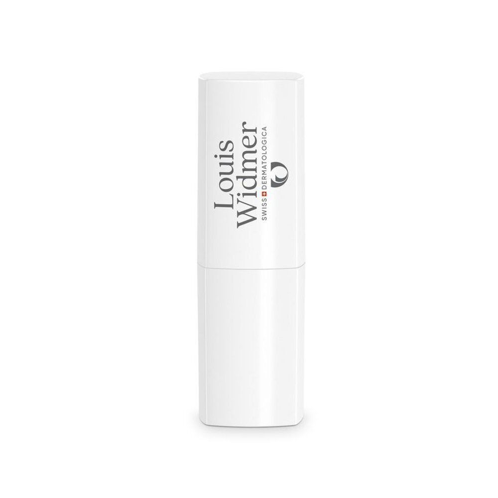 Stick de soin pour les lèvres blanc, capuchon fermé. Logo Louis Widmer.