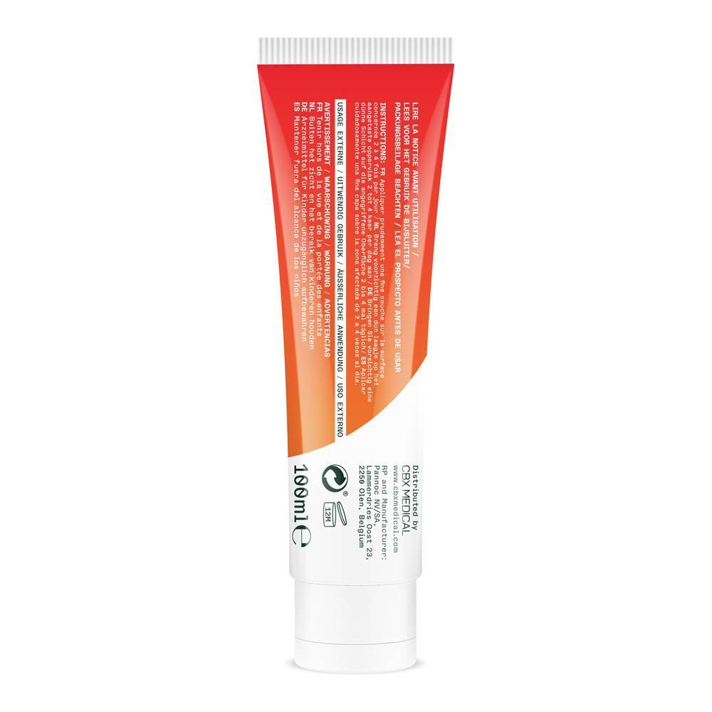 Achterkant van de tube CanFlex Hot Gel. Bevat tekstinformatie en logo's. Volume: 100 ml.