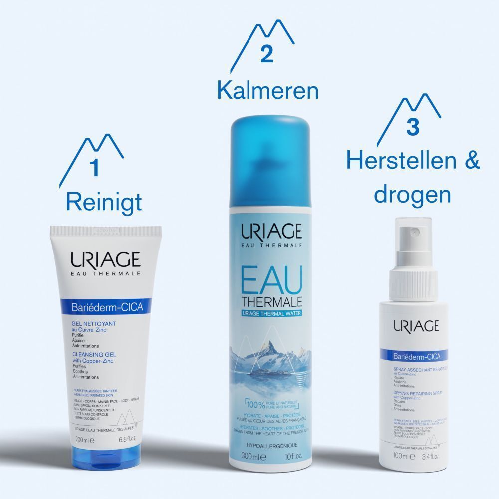 Drie producten naast elkaar. Tekst: Reinigt, Kalmeren, Herstellen & drogen.