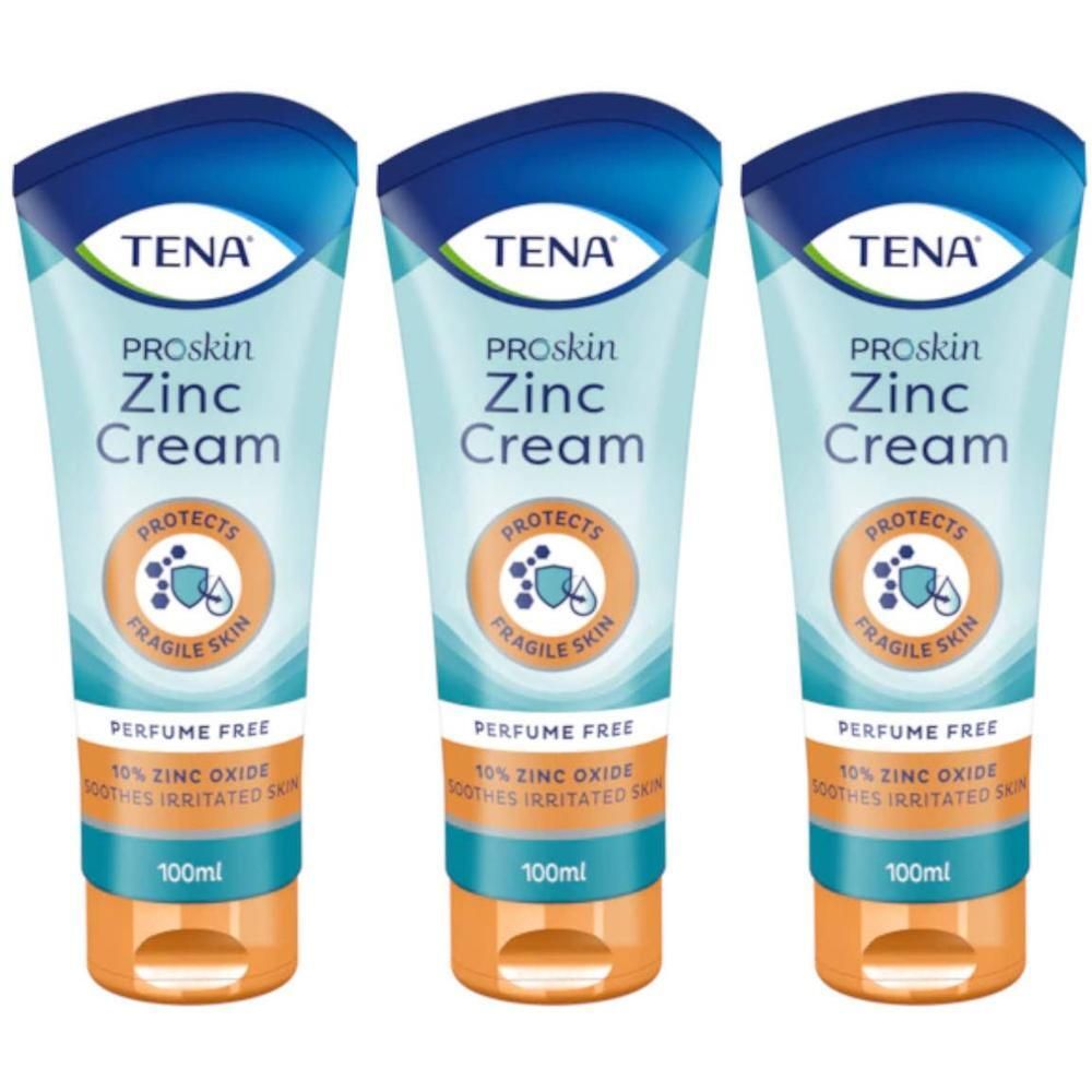 Drie tubes TENA ProSkin Zink Cream. Blauwe dop, witte body, oranje bodem. Opschrift: ProSkin Zinc Cream, beschermt de kwetsbare huid.