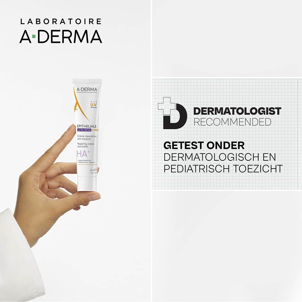 Hand houdt tube A-Derma Epitheliale Ultra Repair Crème vast. Tekst: Dermatologisch getest.