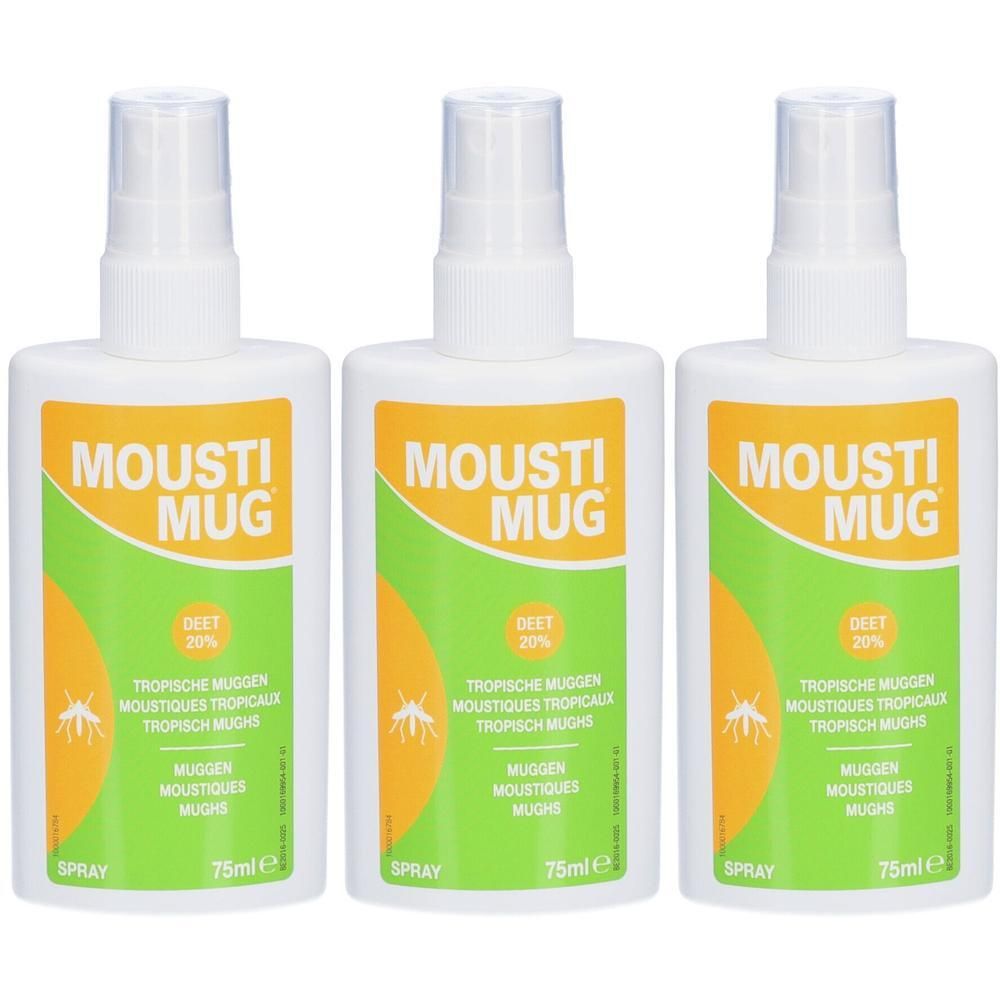 Drie witte spuitflessen met geelgroene etiketten. Opschrift: MOUSTI MUG, DEET 20%. Tropische muggen. 75ml.