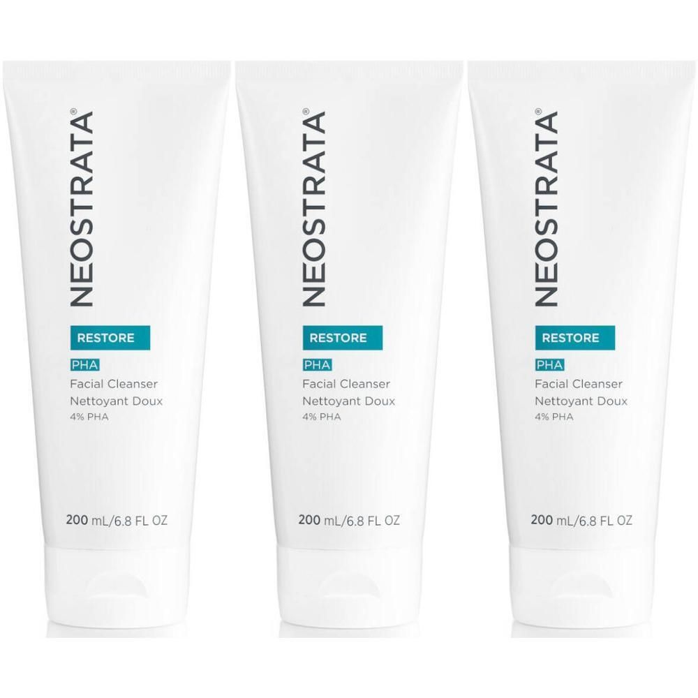Trois tubes blancs avec texte bleu. On lit "NEOSTRATA", "RESTORE", "PHA", "Facial Cleanser Nettoyant Doux". Contenance: 200 ml.