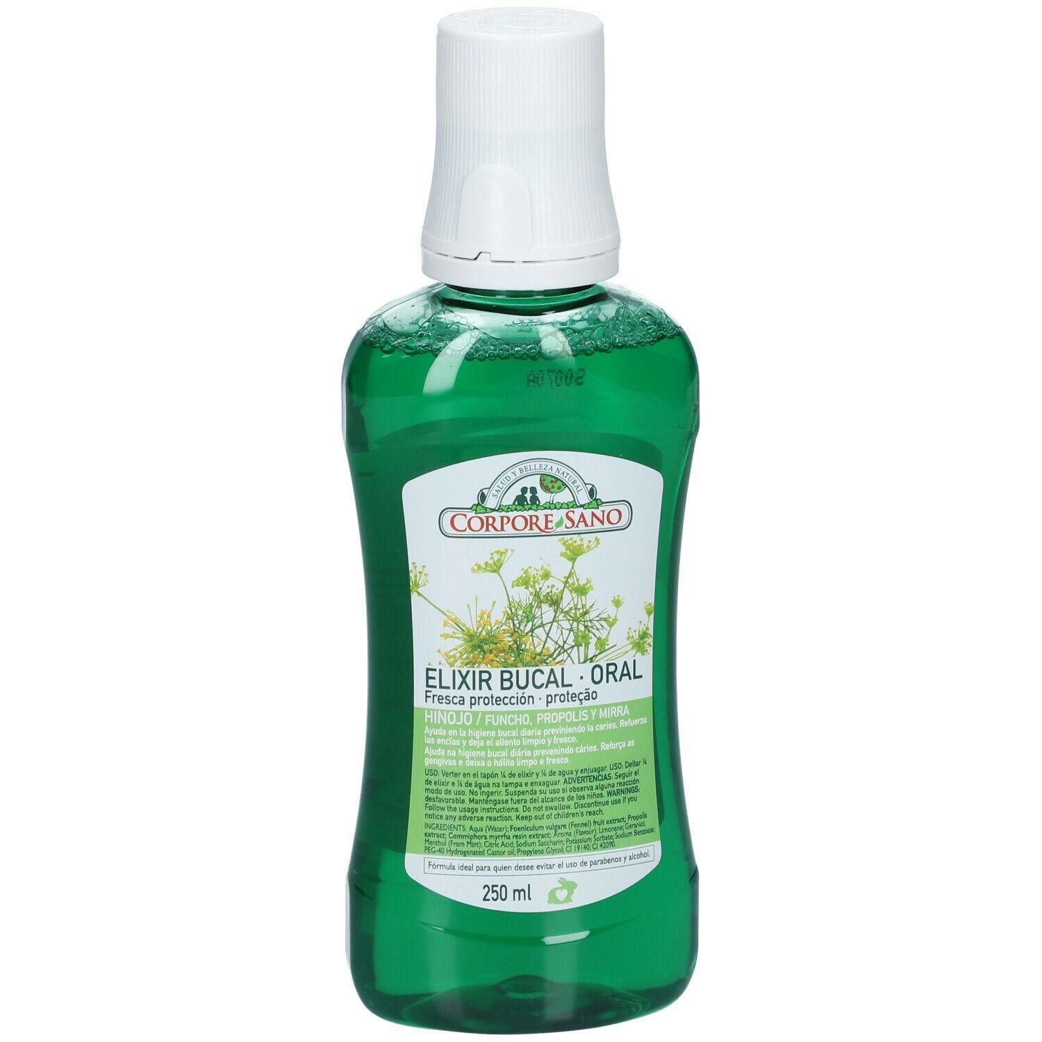 Groene mondspoelfles met witte dop. Opschrift: ELIXIR BUCAL - ORAL. Merk: CORPORE SANO. Volume: 250 ml.