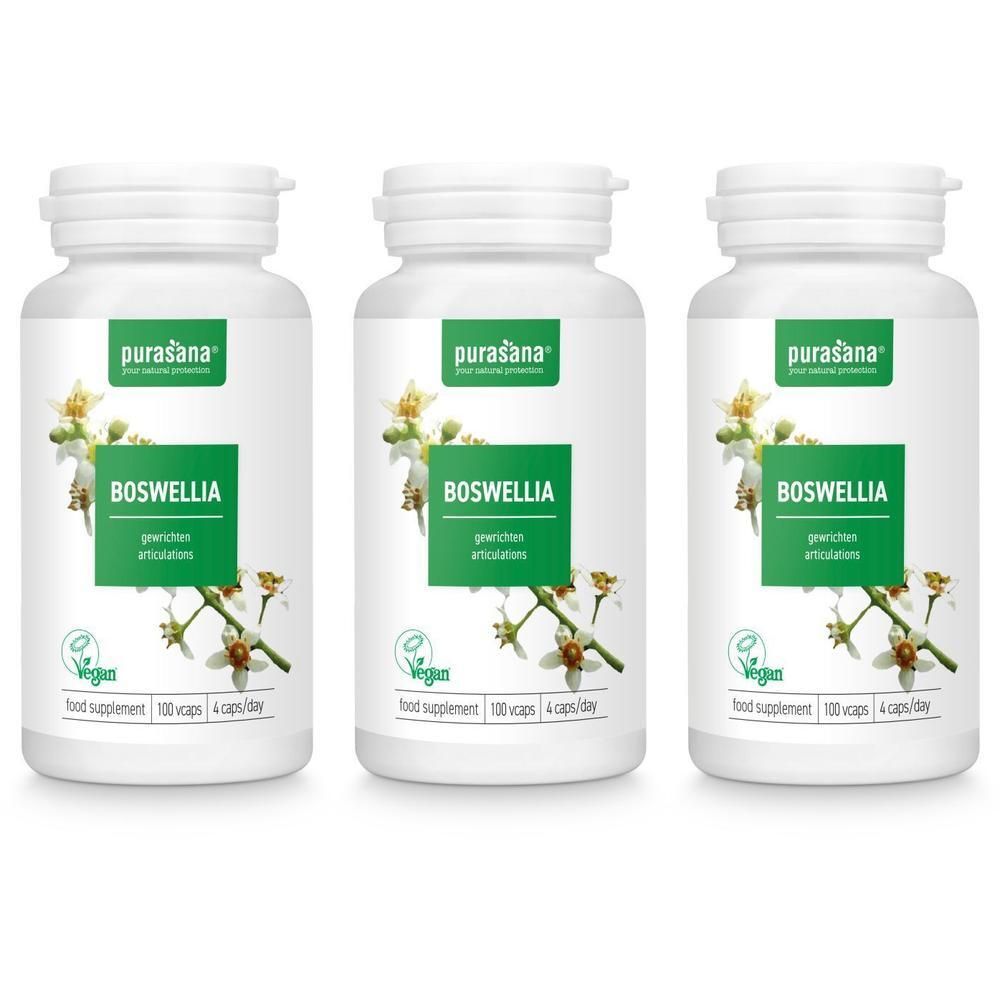 Drie witte flessen met groen etiket. Opschrift: BOSWELLIA, vegan, 100 capsules, 4/dag. Merk: Purasana.