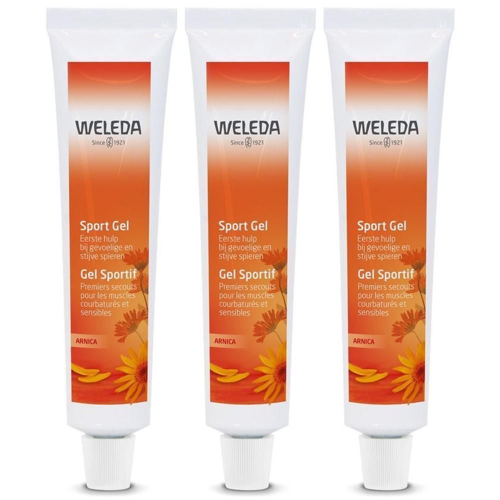 Trois tubes de gel Weleda Sport. Tubes blancs avec étiquette orange. Texte: Sport Gel, Arnica.