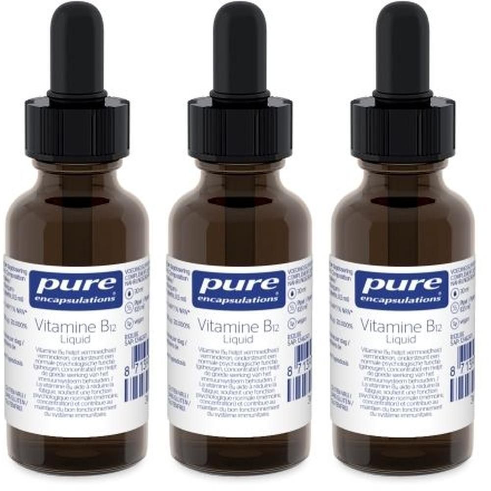 Trois flacons de Pure Encapsulations Vitamine B12 Liquid. Flacons en verre brun avec compte-gouttes noirs et étiquettes.