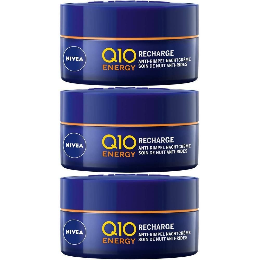 Trois pots bleus Nivea Q10 Energy. Texte: Anti-rides, Recharge.