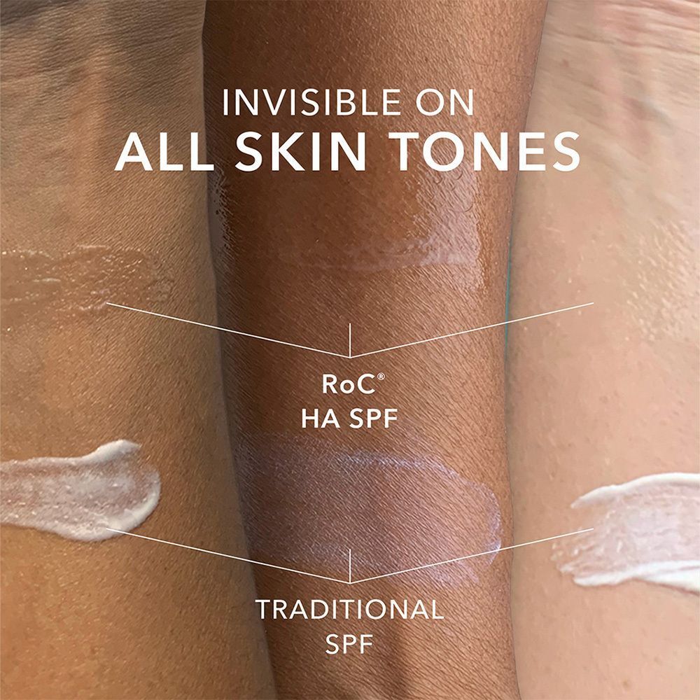 Drie armen met crème. RoC HA SPF en traditionele SPF. Tekst: Onzichtbaar op alle huidtinten.