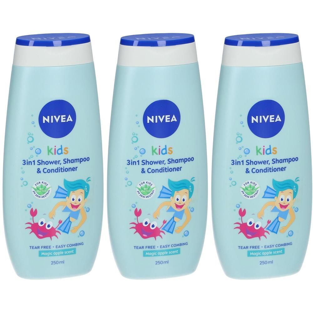Drie lichtblauwe flessen Nivea Kids 3in1 Douchegel & Shampoo. Elke fles heeft een cartoon van een jongen en een krab.