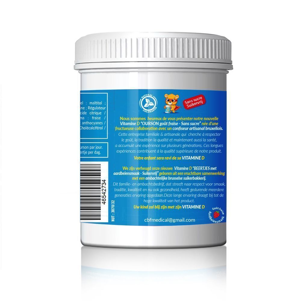 Witte pot, blauw etiket. Tekst: Vitamine D3, Sans sucre. Streepjescode en contactgegevens.