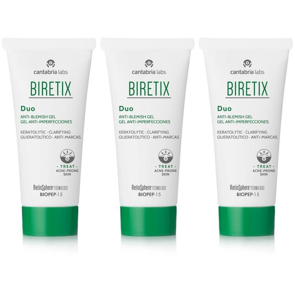 Drie witte tubes. Tekst BIRETIX Duo, Anti-Blemish Gel. Groen-witte kleuren. Verpakking voor onzuivere huid.