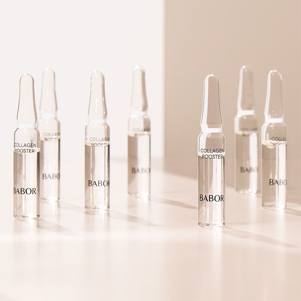 Plusieurs ampoules transparentes avec du liquide. Texte : "Collagen Booster" et "BABOR".
