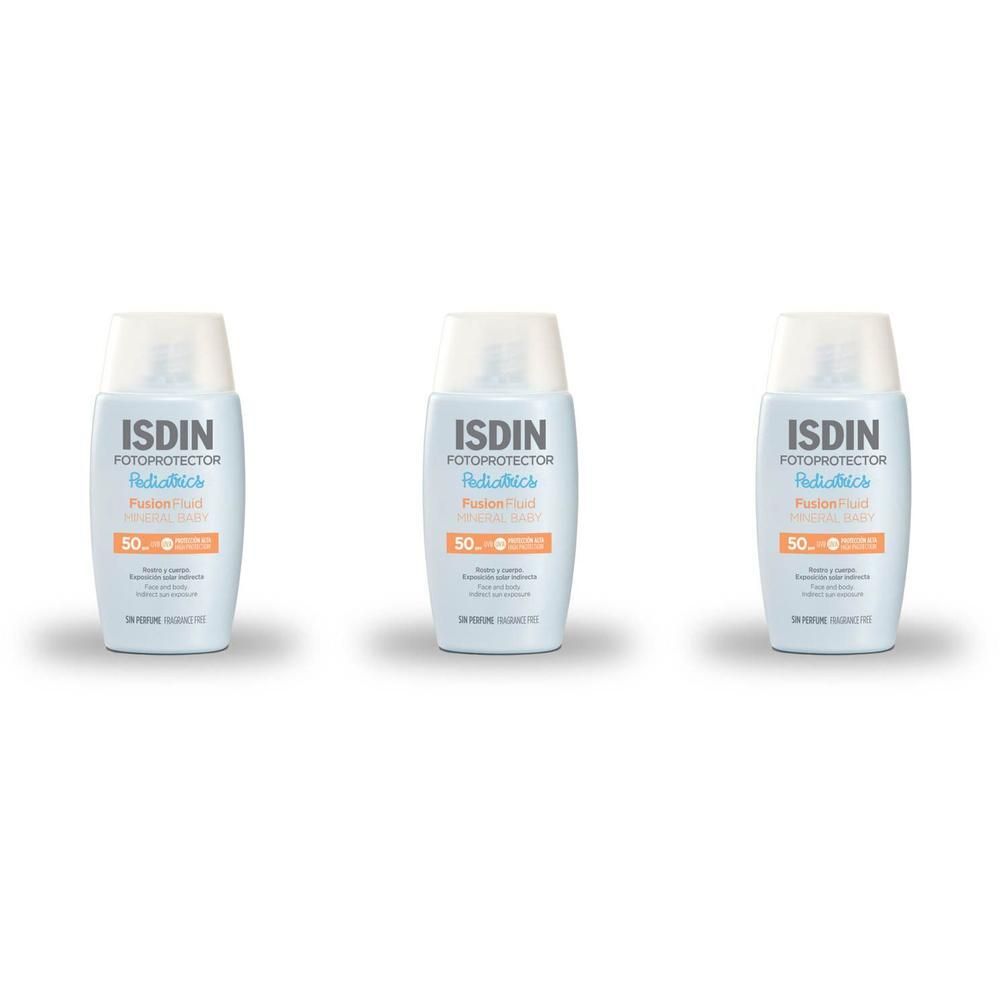 Drie blauwe flessen met witte dop. Op elke fles staat ISDIN Fotoprotector Pediatrics Fusion Fluid Mineral Baby SPF50+.