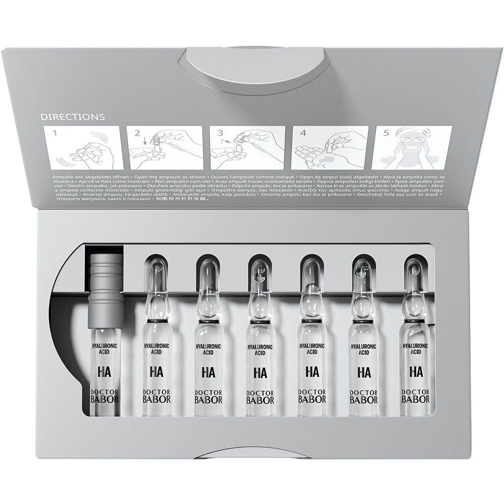 Open verpakking met 6 ampullen en een applicator. Opschrift: Hyaluronic Acid, HA, Doctor Babor. Instructies.