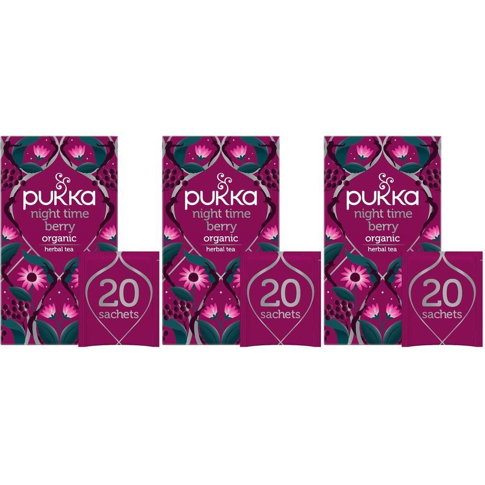 Trois boîtes de thé. Sur chacune, "Pukka night time berry organic herbal tea". En dessous, un sachet avec 20 sachets.