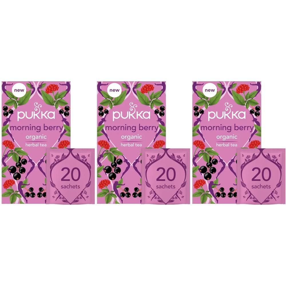 Drie verpakkingen Pukka Morning Berry thee. Elke verpakking bevat een doos en 20 theezakjes. Opschrift: « Morning Berry Organic Herbal Tea ».