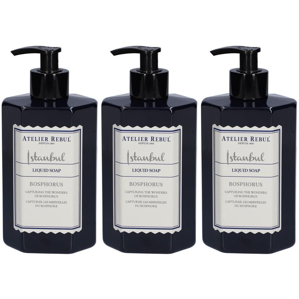 Drie donkerblauwe pompflesjes met vloeibare zeep "Bosphorus" van Atelier Rebul.