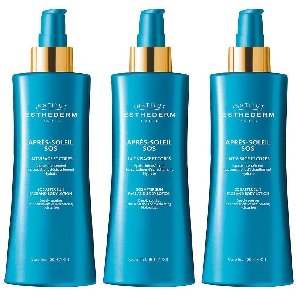 Drie blauwe flessen met gouden pompknoppen. Op elke fles staat "Institut Esthederm" en "Après-Soleil SOS Lait Visage et Corps".