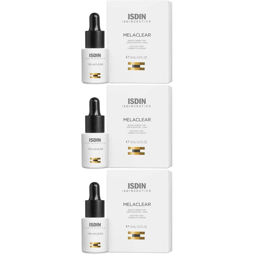 Trois flacons avec pipette noire et boîtes. ISDIN Melaclear Serum est écrit sur les flacons et les boîtes.
