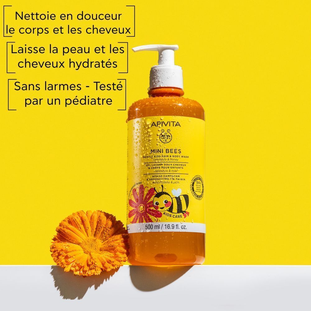 Flacon de gel lavant pour enfants avec étiquette jaune et pompe blanche. Texte : nettoyage doux, hydrate.