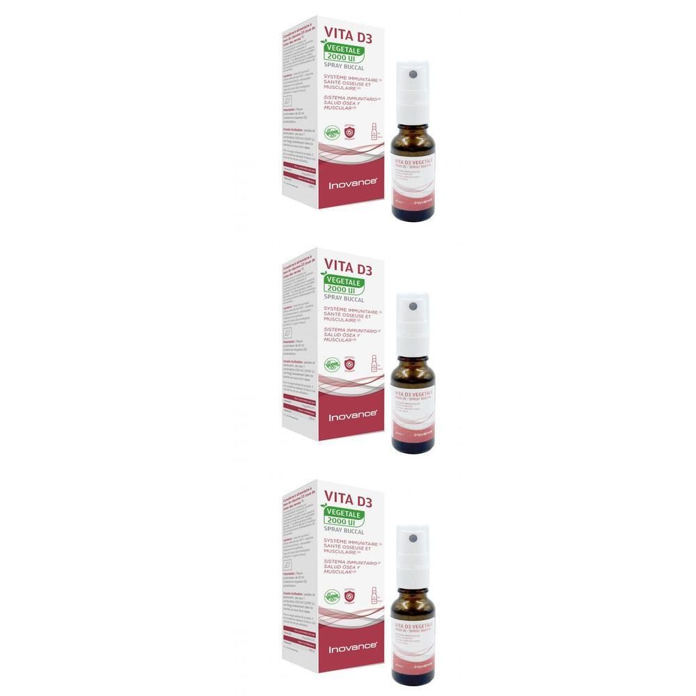 Trois flacons avec vaporisateur et emballages. Inscription : VITA D3 Végétale, Inovance.
