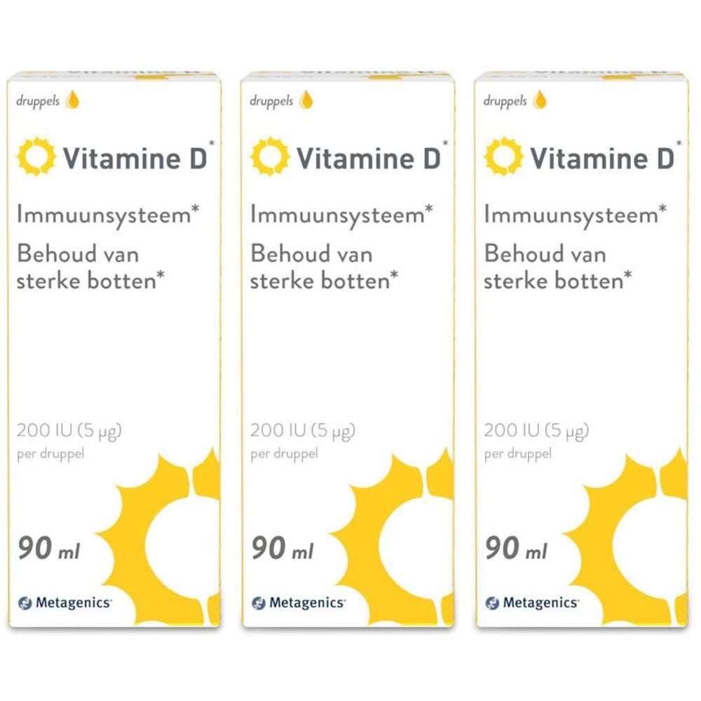 Drie flessen Vitamine D3 Liquid. Opschrift: Immunysysteem, Behoud van sterke botten. 200 IE (5 µg) per druppel. 90 ml.
