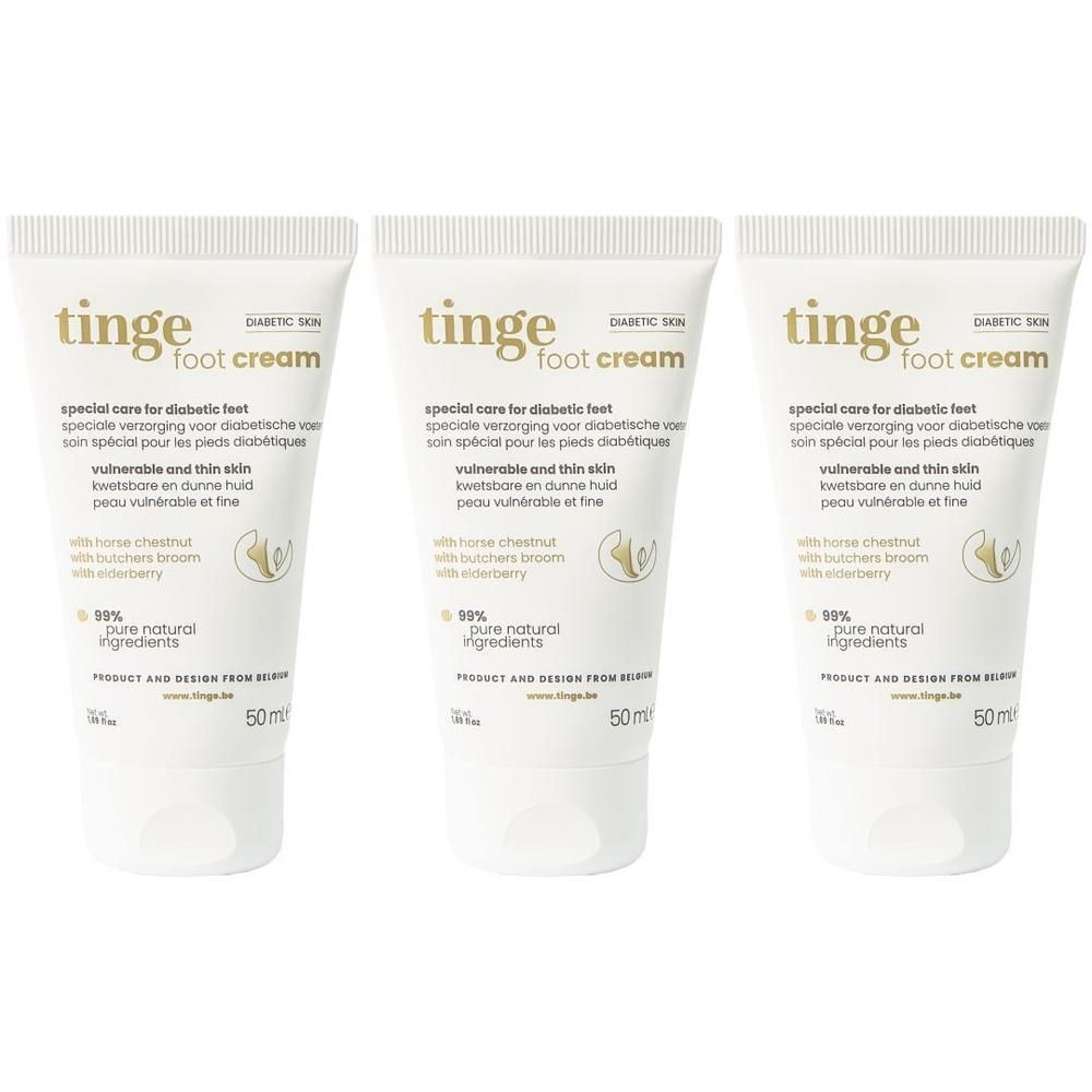 Trois tubes de crème pour les pieds. Inscription : Tinge foot cream, soin spécial pour pieds diabétiques. Contient 99% d'ingrédients naturels.