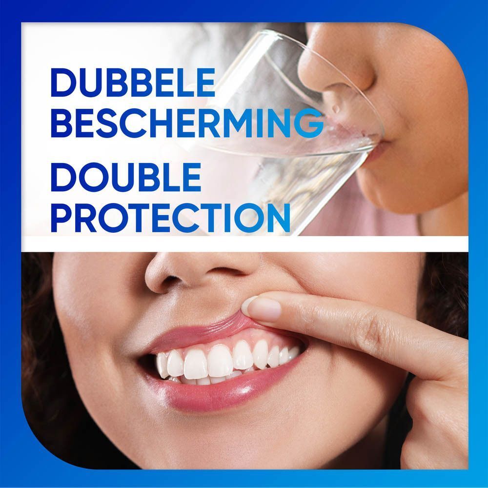 Gros plan d'une personne buvant de l'eau et d'un sourire avec des dents blanches. Texte: Double Protection.