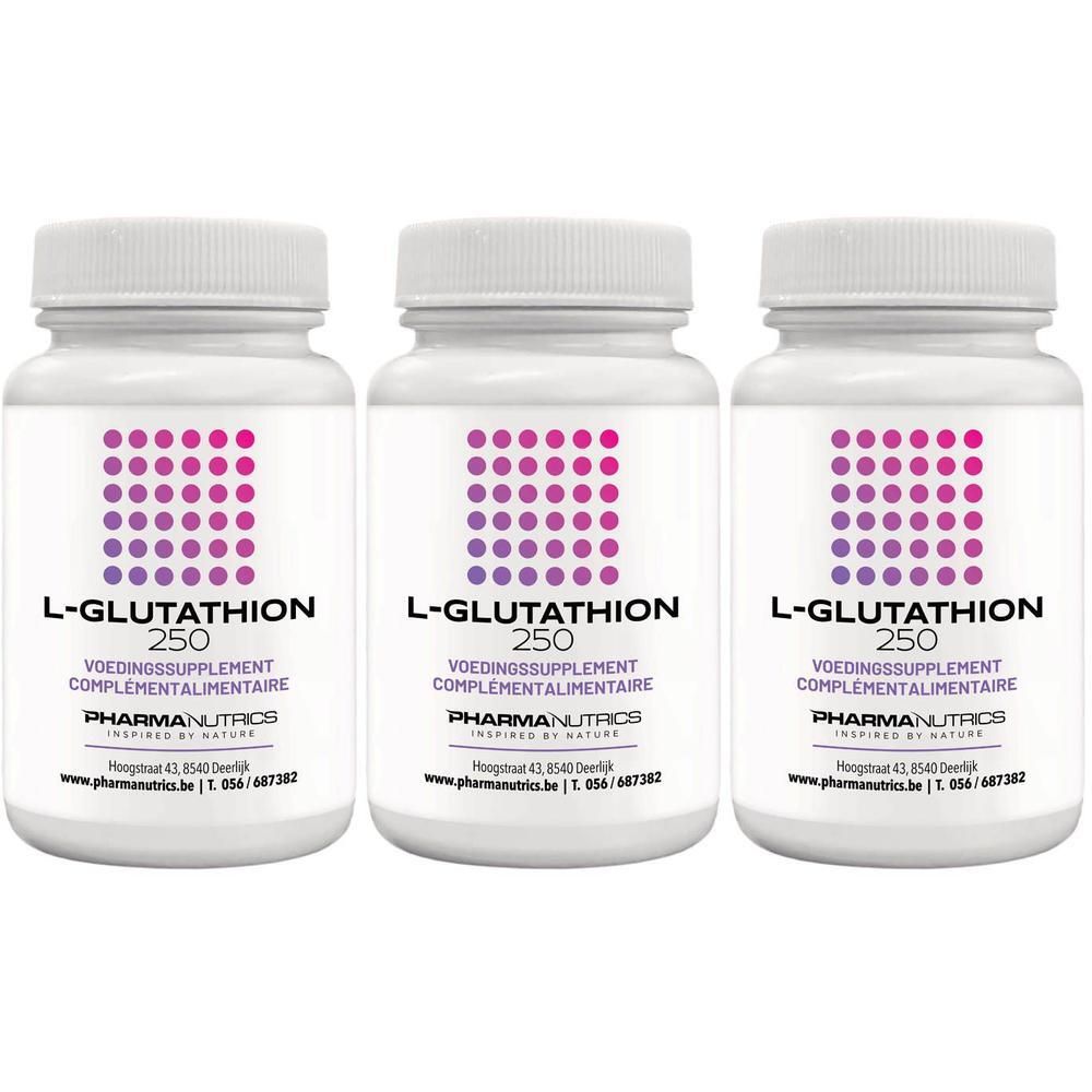 Drie witte flessen met doppen. Op elke fles staat "L-Glutathion 250" en "PHARMANUTRICS".