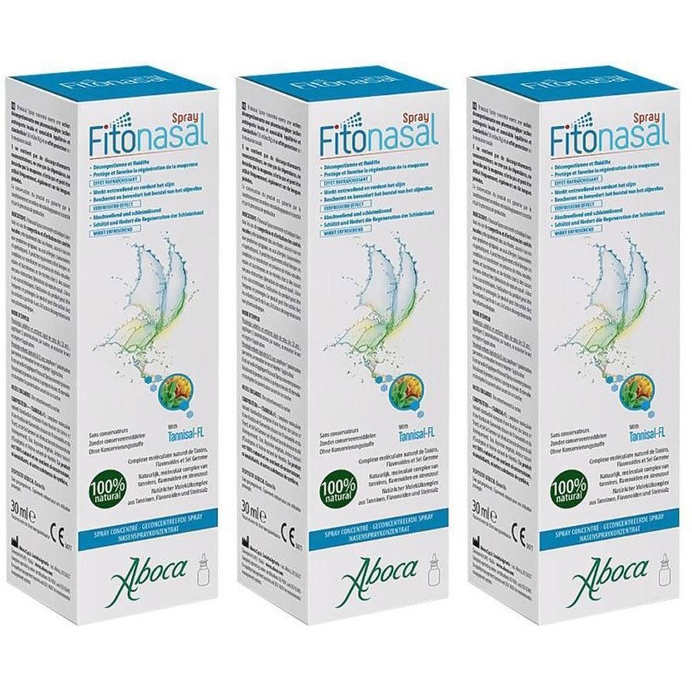 Drie dozen neusspray. Opschrift: Fitonasal Spray, Aboca. Verpakking met witte achtergrond, blauw deksel en groene accenten.