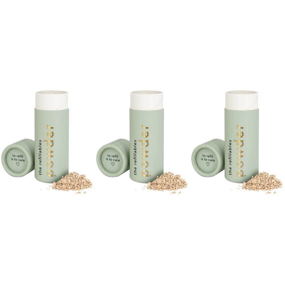 Trois contenants cylindriques verts avec couvercles et contenu en vrac. Inscription : powder the refillables. Couvercles avec texte.