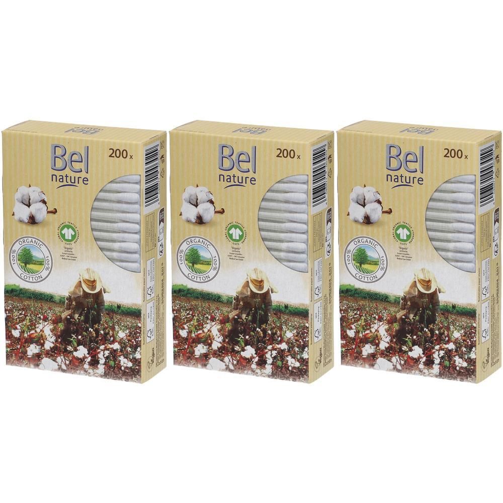 Drie dozen wattenstaafjes. Elke doos toont "Bel nature" en "200.". Biologisch katoen certificering.